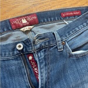 Mens Lucky Jeans
Size 32x30